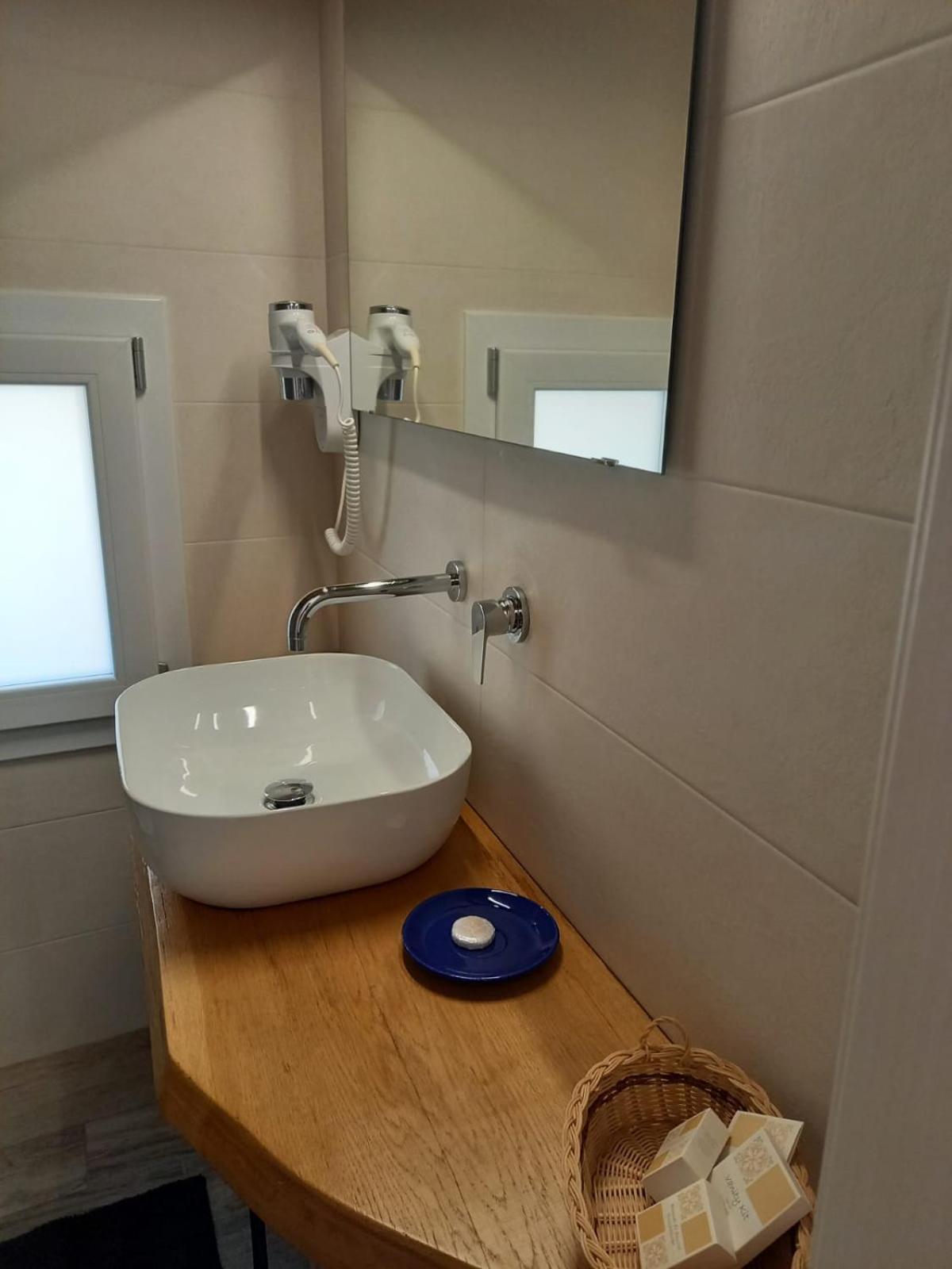 Trani La Grazia B&B ภายนอก รูปภาพ